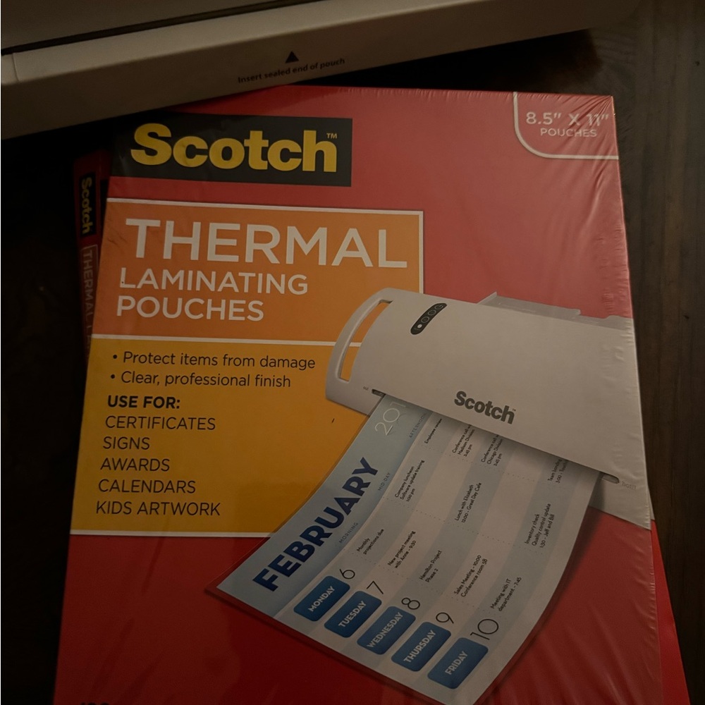 Scotch Thermal Laminator with Pouches - Picture 4 of 7